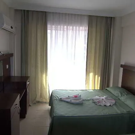 Kalamaki Beach Hotel 3*
